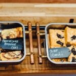 Blondie z białej fasoli bez mąki pszennej i cukru – jak ukryć smak strączków?